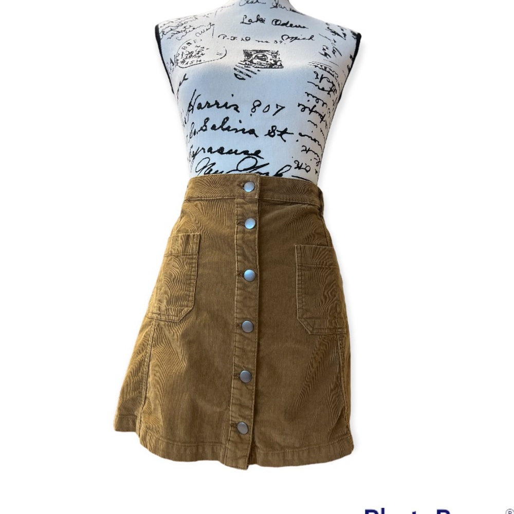 Wild pearl corduroy tan skirt size 16